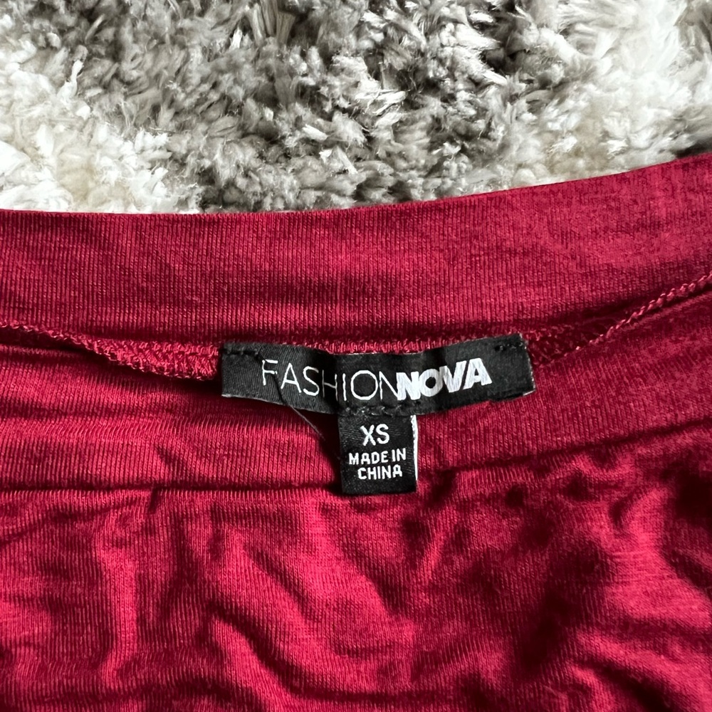 Fashion Nova XS Burgundy Off-The-Shoulder Body Suit